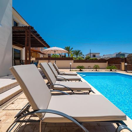Atlantica 4 Bedroom Villa Near The Beach Protaras Exterior foto