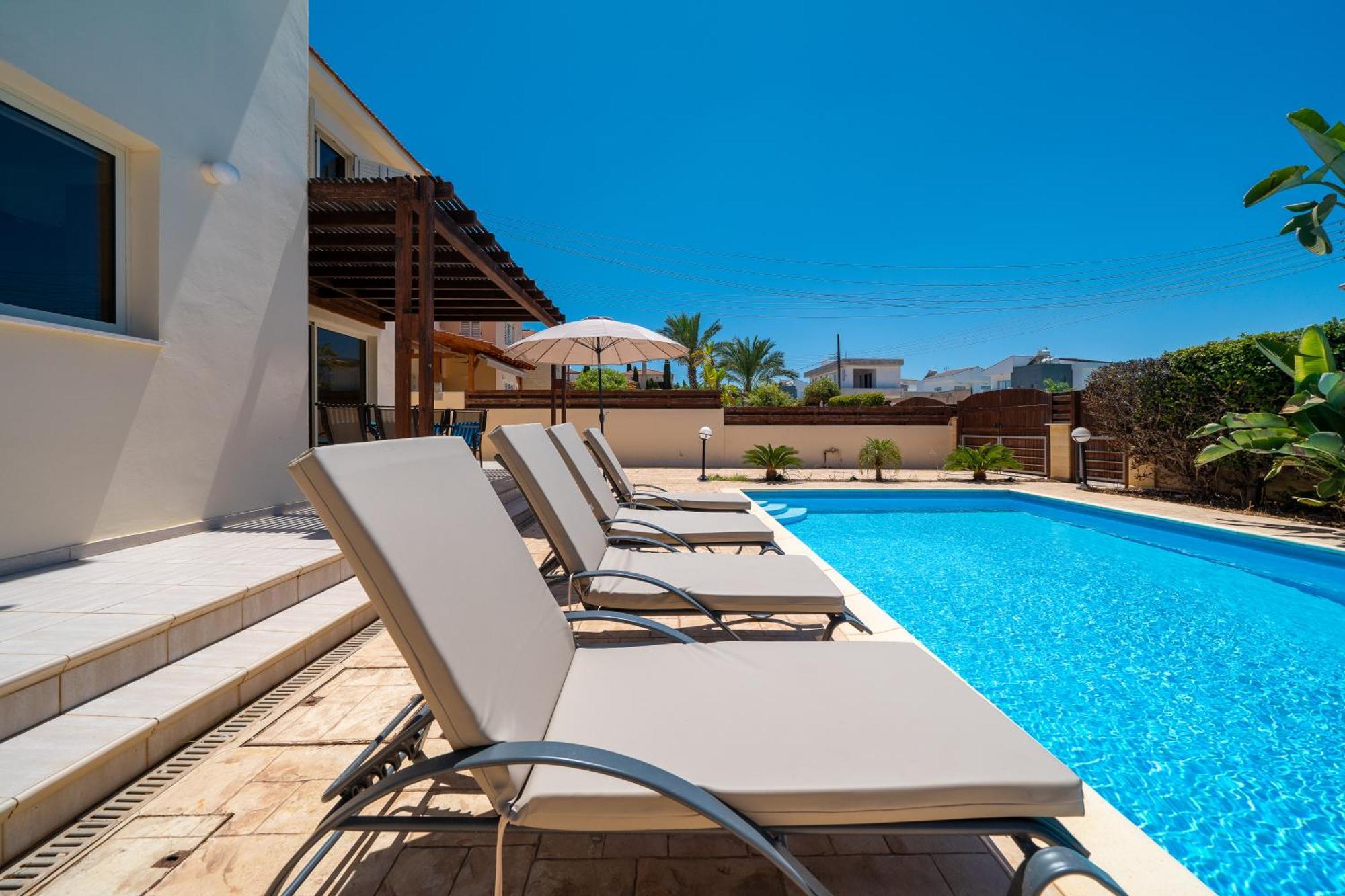 Atlantica 4 Bedroom Villa Near The Beach Protaras Exterior foto